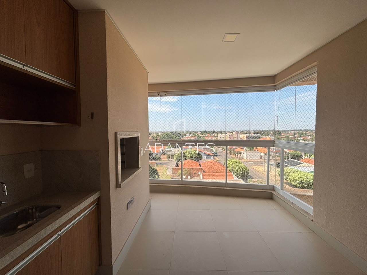 Apartamento à venda no condomínio Monte Carlo