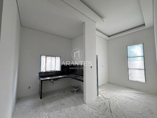 CASA AMPLA COM 3 QUARTOS  NO BELA VISTA DA LAGOA 